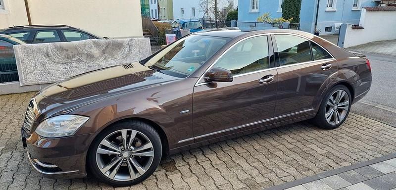 Gebraucht Mercedes S350 258 PS (189 kW) 2010 Braun Limousine