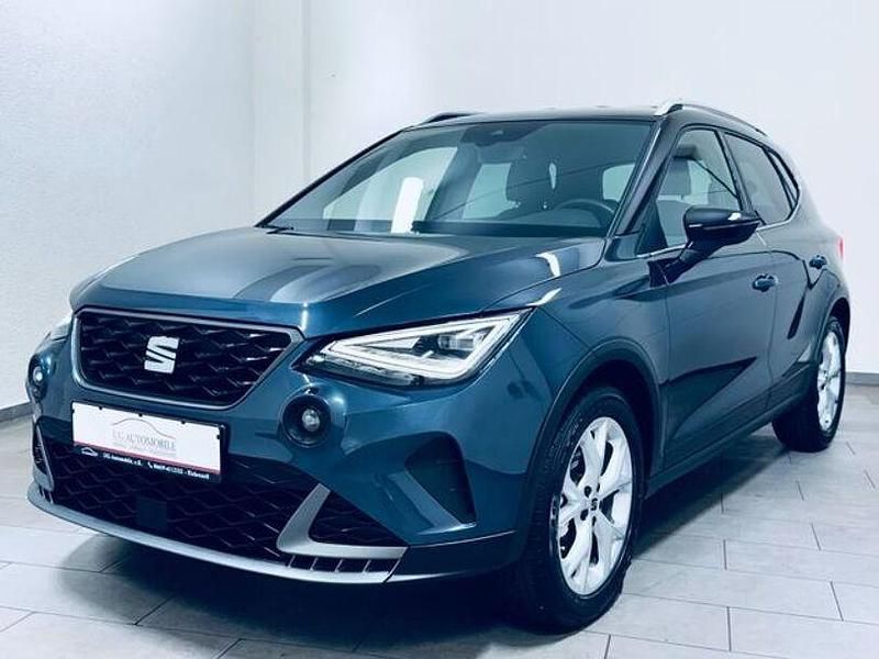 Grau Gebraucht 2023 Seat Arona FR SUV | 16.880 € (Fairer Preis) - Bild 1/1