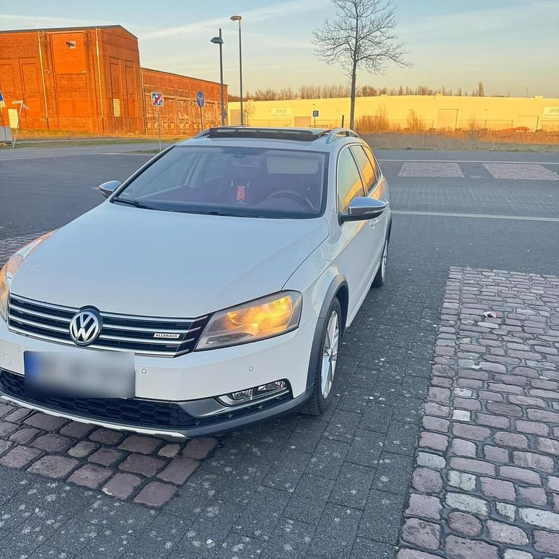 Gebraucht VW Passat Alltrack 118 PS (86 kW) 2012 Weiß Kombi