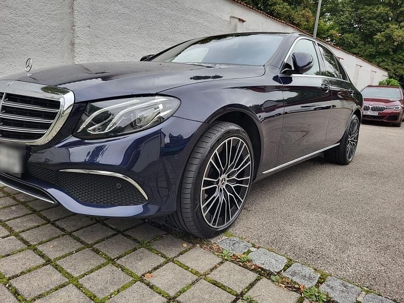Gebraucht Mercedes E400 340 PS (250 kW) 2019 Blau Limousine