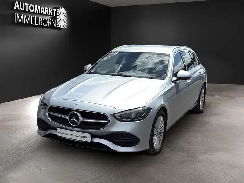 Gebraucht Mercedes C200 210 PS (154 kW) 2022 Silber Limousine