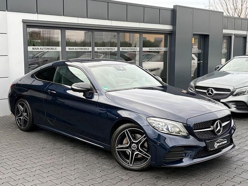 Blau Gebraucht 2019 Mercedes C180 AMG Coupé | 24.890 € (Superpreis) - Bild 1/4