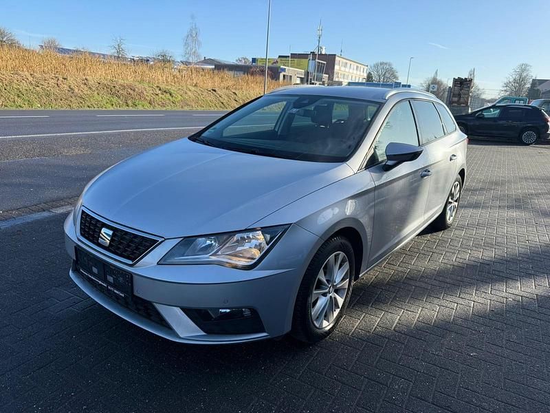 Silber Gebraucht 2019 Seat Leon Kombi | 7.850 € (Superpreis) - Bild 1/4