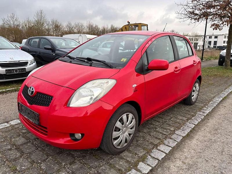 Gebraucht Toyota Yaris Sol 90 PS (66 kW) 2008 Rot Kleinwagen