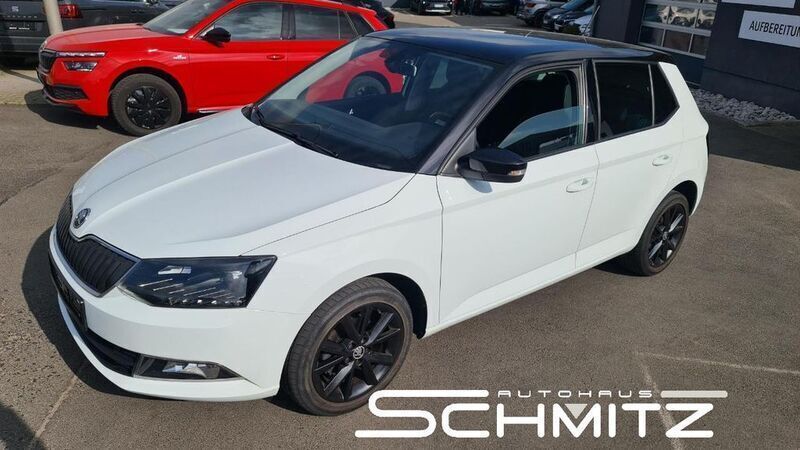 Weiß Gebraucht 2016 Skoda Fabia Style Limousine | 8.995 € (Guter Preis) - Bild 1/4