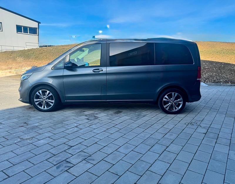 Gebraucht Mercedes V300 Edition 239 PS (175 kW) 2020 Grau Van / Kleinbus