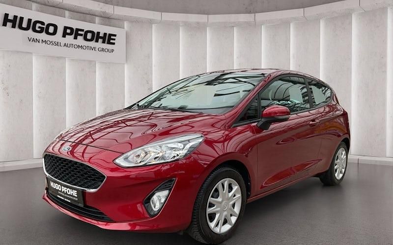 Gebraucht Ford Fiesta Cool & Connect 70 PS (51 kW) 2017 Rot Limousine