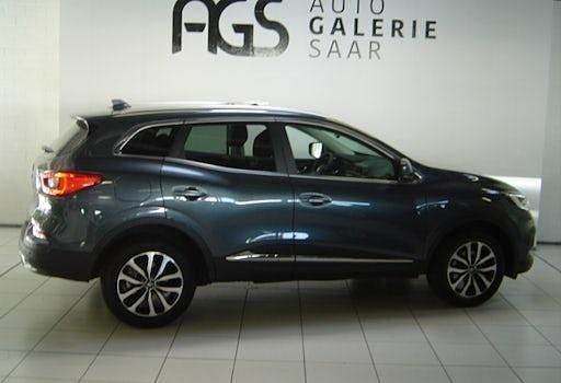 Gebraucht Renault Kadjar Techno 158 PS (116 kW) 2022 Grau SUV