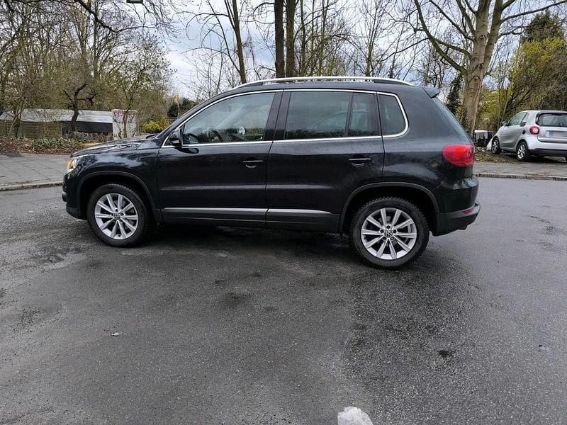 Gebraucht VW Tiguan 140 PS (102 kW) 2012 Schwarz SUV