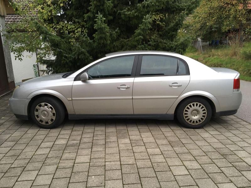 Silber Gebraucht 2004 Opel Vectra Limousine | 500 € (Superpreis) - Bild 1/4