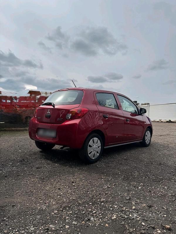 Gebraucht Mitsubishi Space Star 71 PS (52 kW) 2014 Rot Van / Kleinbus