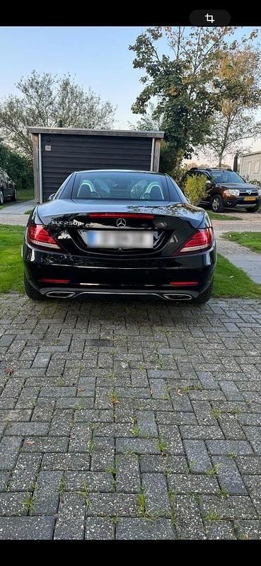 Gebraucht Mercedes SLC250 204 PS (150 kW) 2016 Schwarz Cabrio