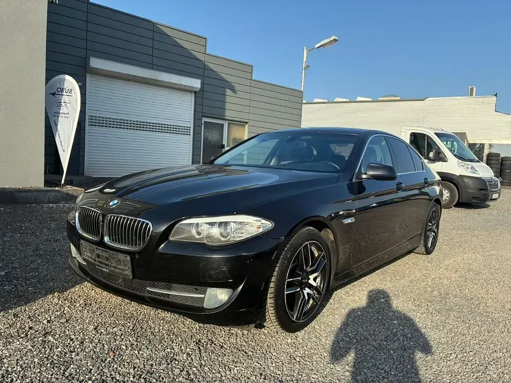 Gebraucht BMW 523 Performance 204 PS (150 kW) 2010 Schwarz Limousine