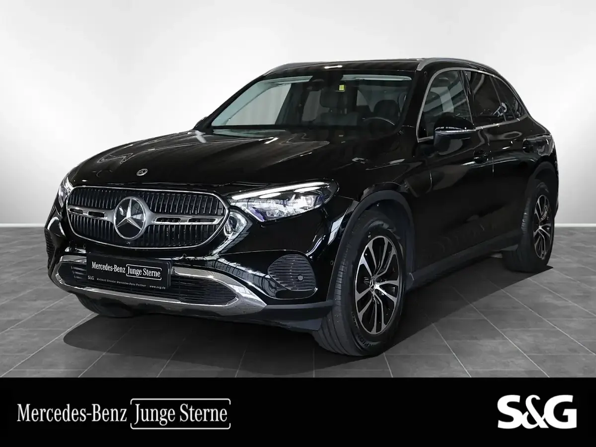 Gebraucht Mercedes GLC220 Avantgarde 197 PS (144 kW) 2023 SUV