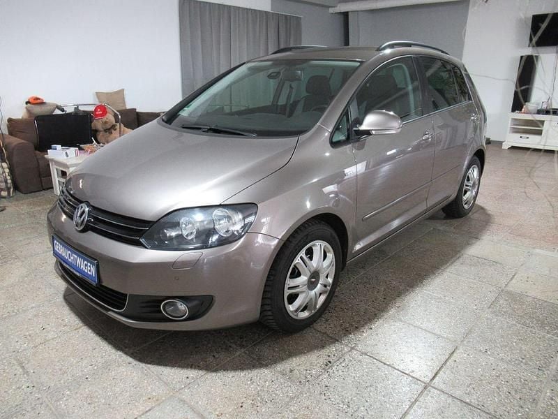 Gebraucht VW Golf VII Life 122 PS (89 kW) 2014 Grau Limousine