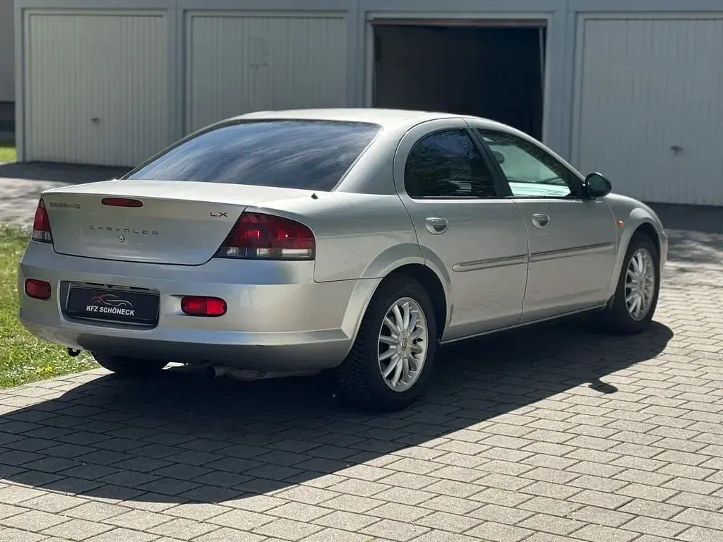 Second-hand Chrysler Sebring 203 CP (149 kW) 2004 Berlinǎ