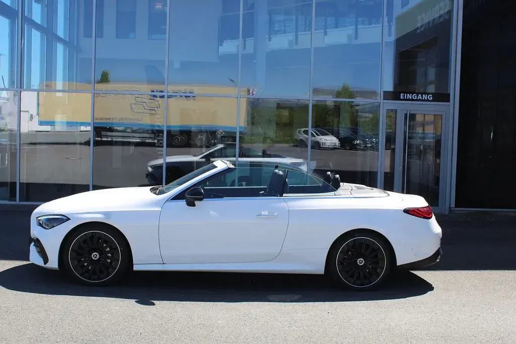 Gebraucht Mercedes CLE200 AMG 204 PS (150 kW) 2025 Weiß Cabrio