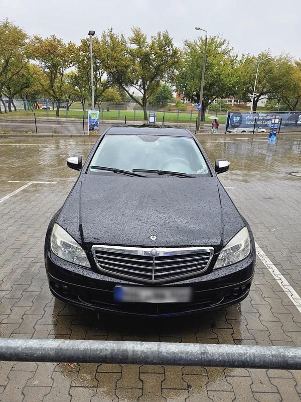Schwarz Gebraucht 2007 Mercedes C200 Limousine | 6.500 € (Superpreis) - Bild 1/4
