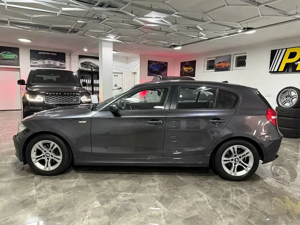 Gebraucht BMW 116 122 PS (89 kW) 2008 Grau Kleinwagen
