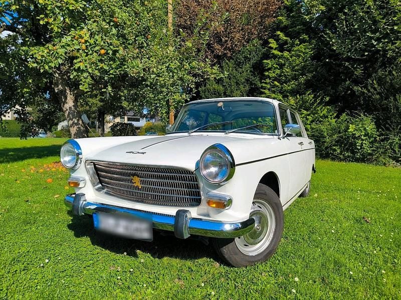 Weiß Gebraucht 1976 Peugeot 404 Limousine | 8.358 € - Bild 1/4