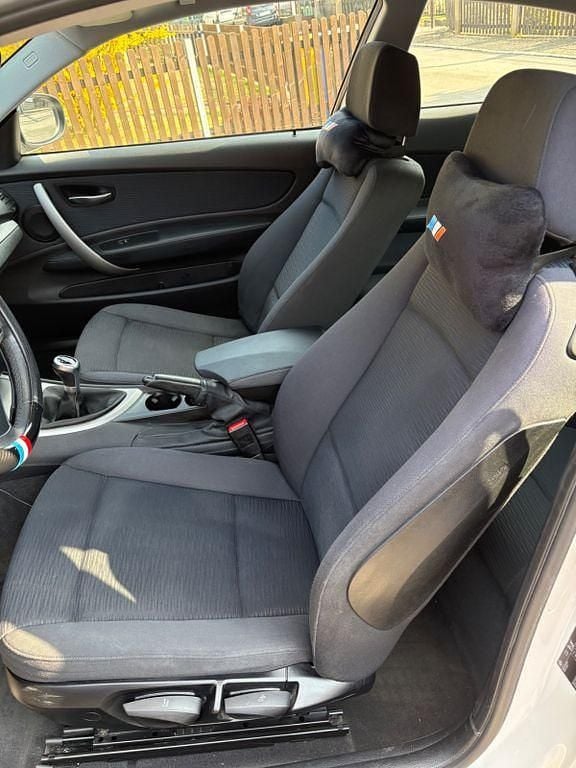 Gebraucht BMW 116 122 PS (89 kW) 2012 Weiß Kleinwagen