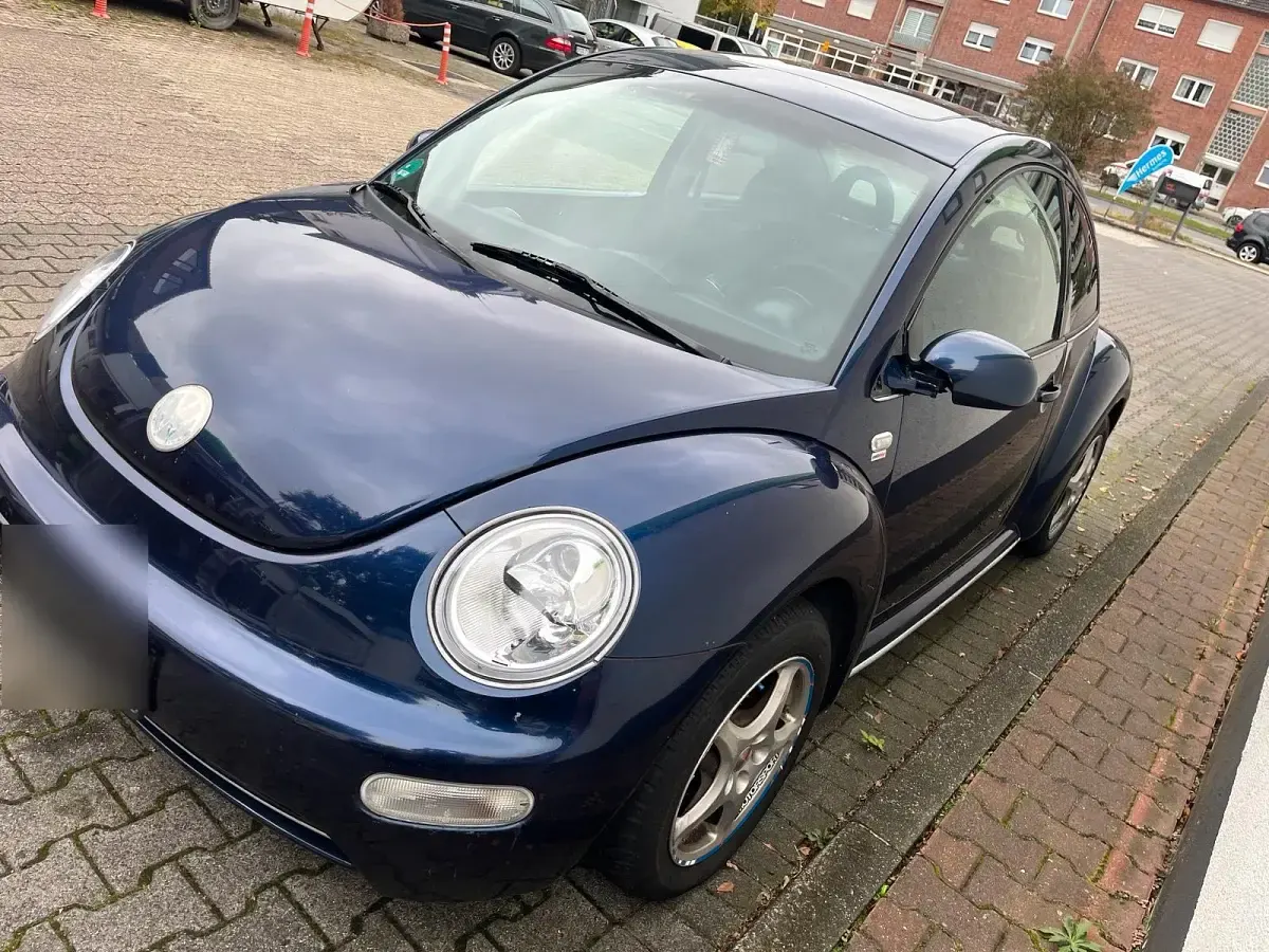 Second-hand VW New Beetle 115 CP (84 kW) 2000 Albastru Hatchback