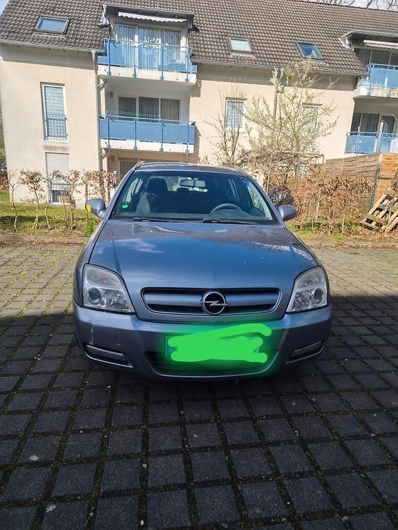 Gebraucht Opel Signum 122 PS (89 kW) 2003 Kleinwagen