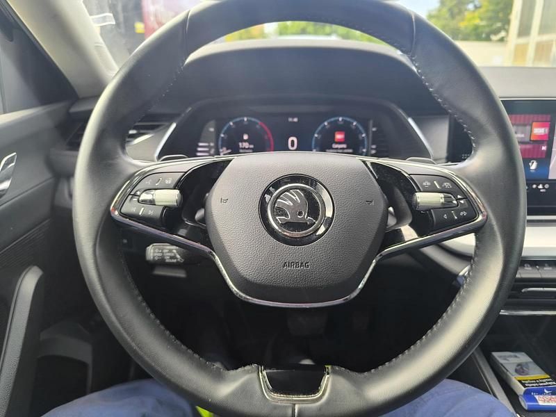 Schwarz Gebraucht 2022 Skoda Octavia Style Kombi | 18.800 € (Superpreis) - Bild 1/4