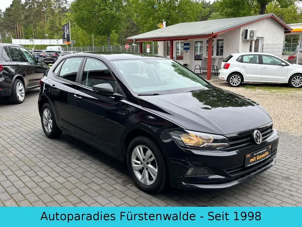 Używany VW Polo Trendline 75 KM (55 kW) 2018 Czarny Hatchback