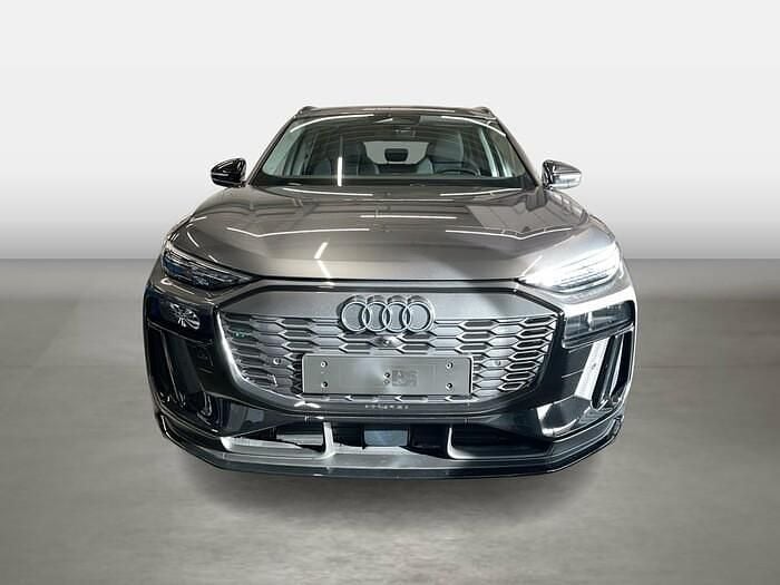 Gebraucht Audi Q6 e-tron Ambiente 284 kW (387 PS) 2025 Daytonagrau perleffekt SUV