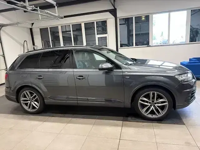 Gebraucht Audi Q7 S-Line 218 PS (160 kW) 2018 Grau SUV