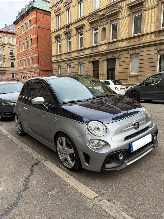 Gebraucht Abarth 695 180 PS (132 kW) 2018 Andere farben Kleinwagen