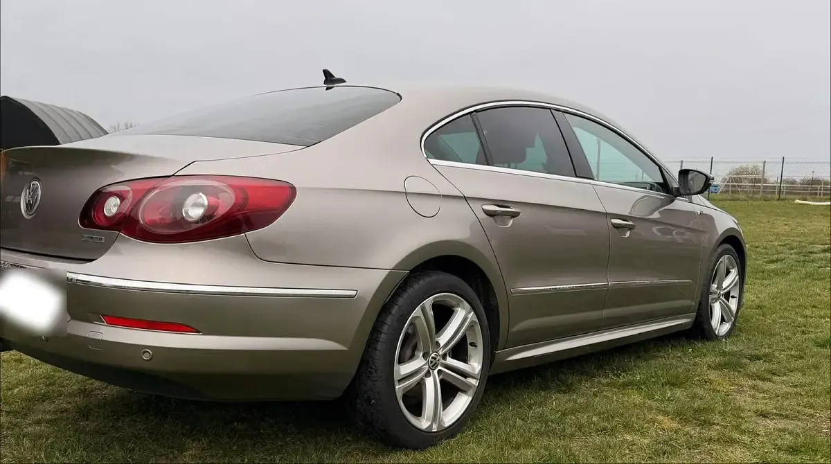 Używany VW Passat 170 KM (125 kW) 2011 Beżowy Coupe