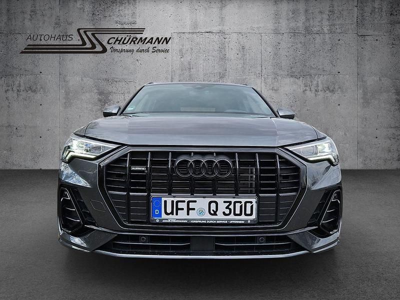 Gebraucht Audi Q3 S-Line 190 PS (139 kW) 2024 Grau SUV