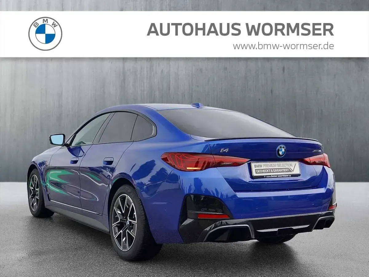 Gebraucht BMW i4 M Sport 294 kW (401 PS) 2025 M portimao blau Limousine