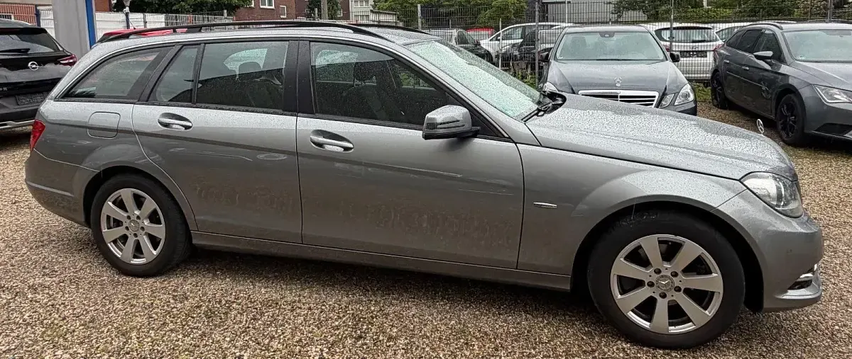 Gebraucht Mercedes C200 136 PS (100 kW) 2012 Silber Kombi