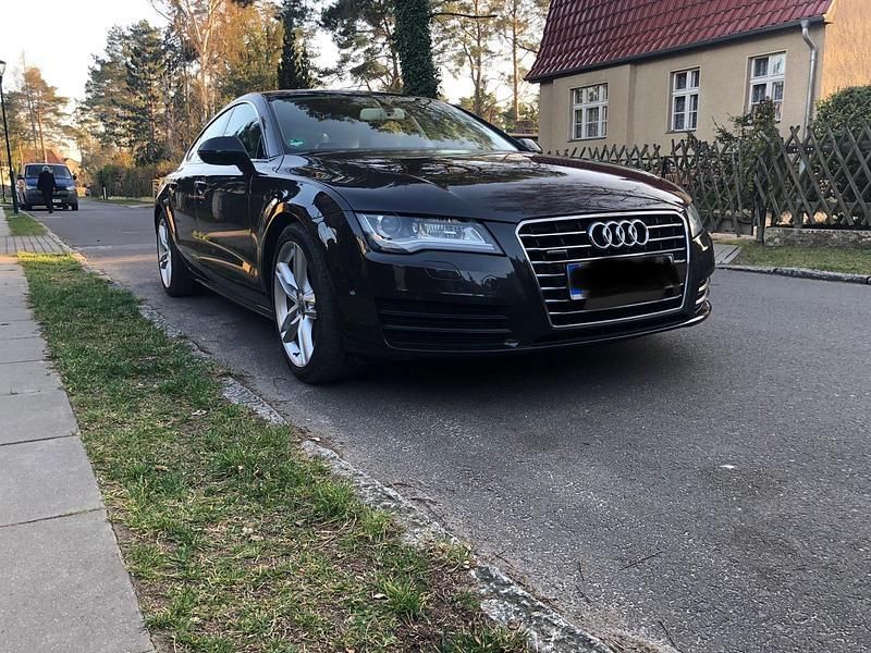 Grau Gebraucht 2012 Audi A7 Sportback Kleinwagen | 22.900 € (Etwas zu teuer) - Bild 1/4