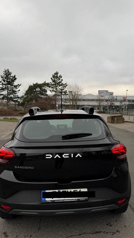 Gebraucht Dacia Sandero Stepway 91 PS (66 kW) 2023 Schwarz SUV