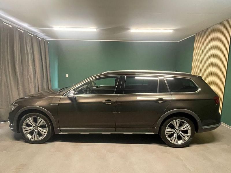 Gebraucht VW Passat Alltrack Active 239 PS (175 kW) 2016 Schwarz Kombi