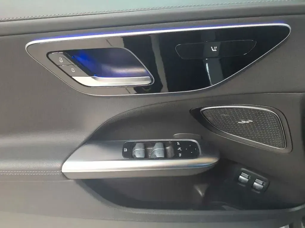Gebraucht Mercedes C300e AMG line 204 PS (150 kW) 2023 Grau Limousine