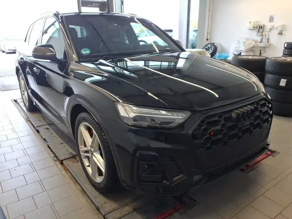 Gebraucht Audi SQ5 Ambiente 341 PS (250 kW) 2023 Mythosschwarz metallic SUV