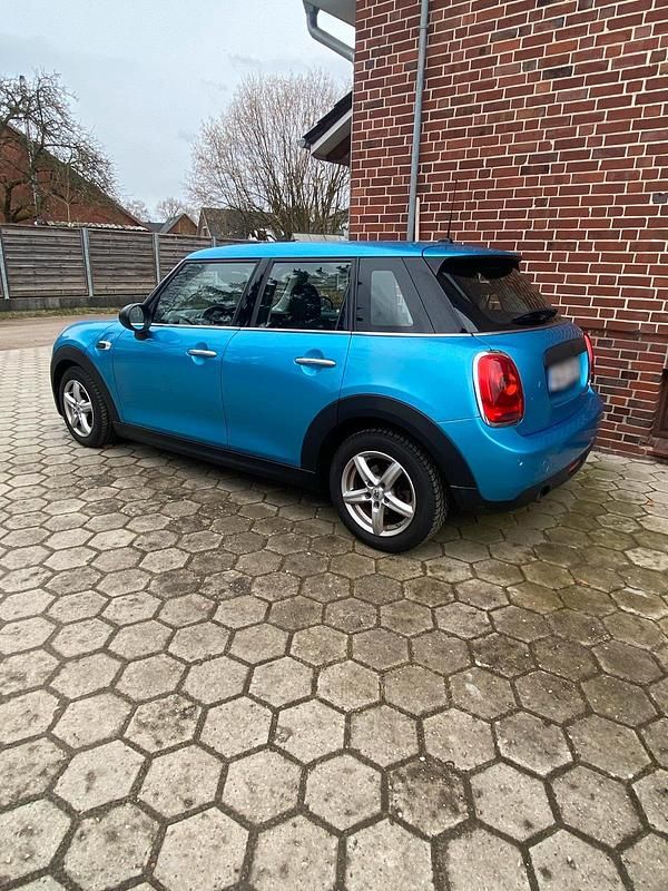Gebraucht Mini Cooper 102 PS (75 kW) 2018 Blau Kleinwagen
