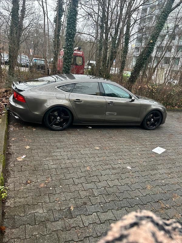 Gebraucht Audi A7 Sportback Comfort 2011 Grau Kleinwagen