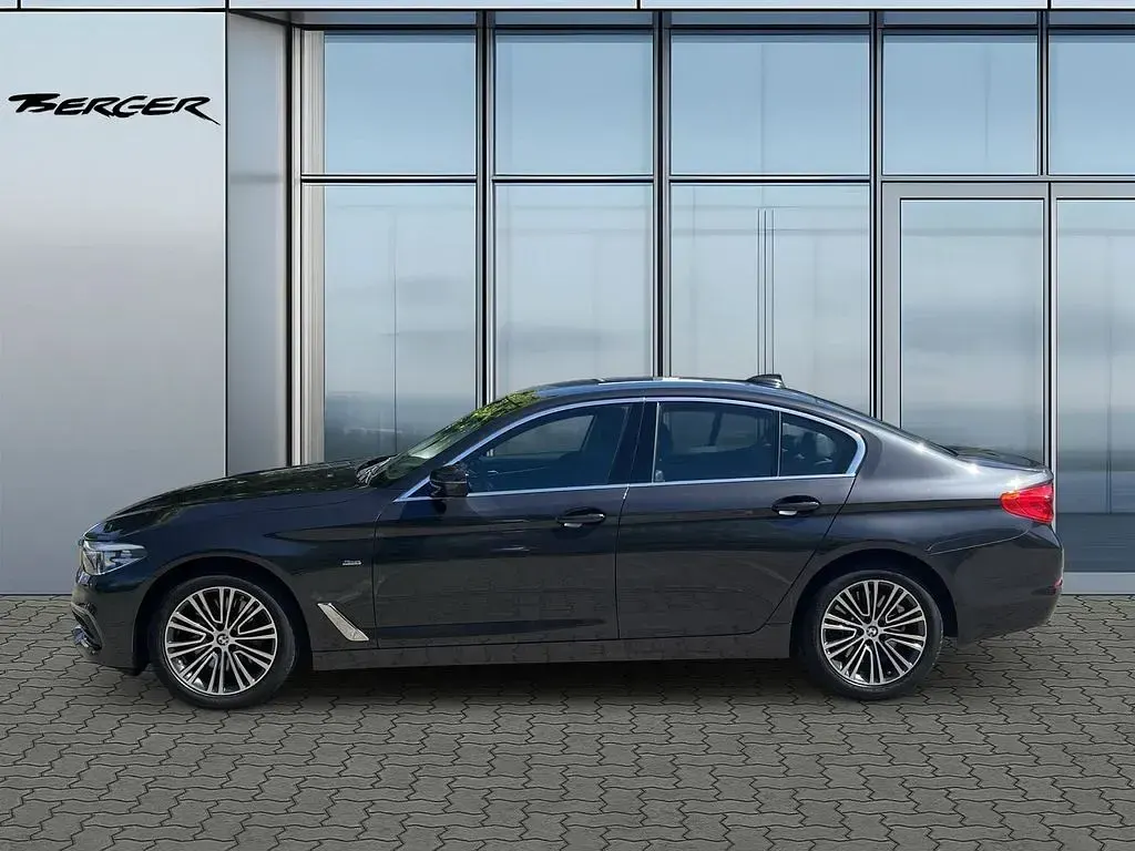 Gebraucht BMW 530 Sport Line 265 PS (194 kW) 2017 Sophistograu brillanteffekt metalli (metallic) Limousine