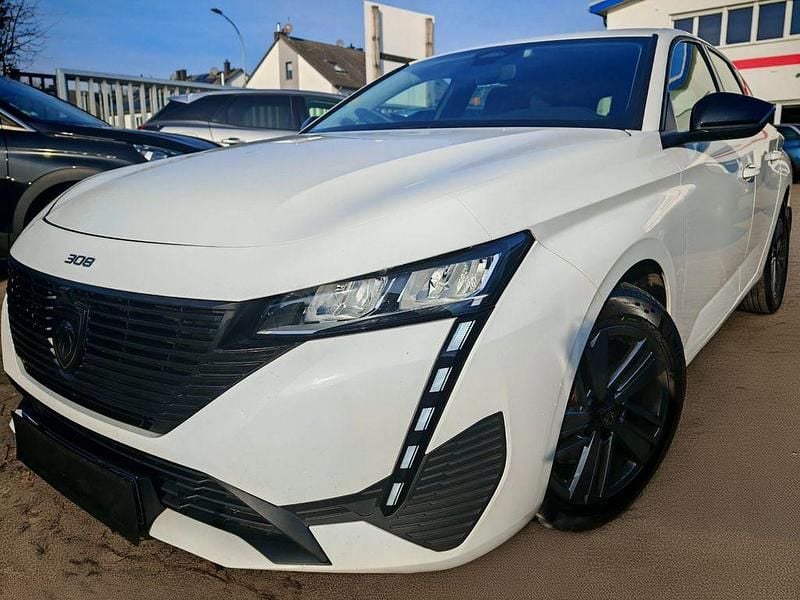 Weiß Gebraucht 2022 Peugeot 308 SW Kombi | 13.447 € (Guter Preis) - Bild 1/4