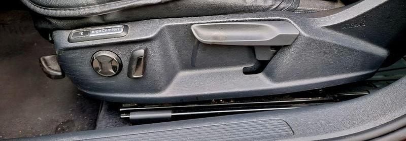 Gebraucht VW Passat Comfortline 125 PS (91 kW) 2015 Rot Limousine