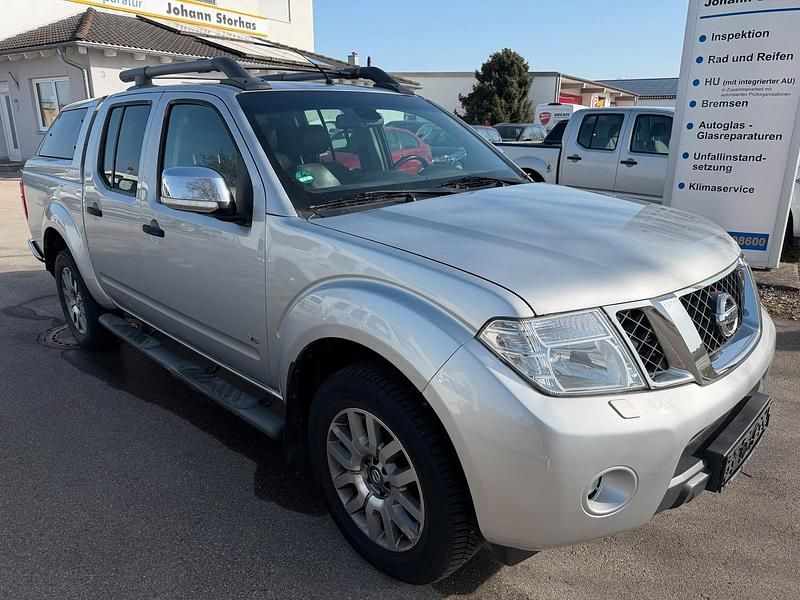 Gebraucht Nissan Navara 231 PS (169 kW) 2015 Grau Pickup
