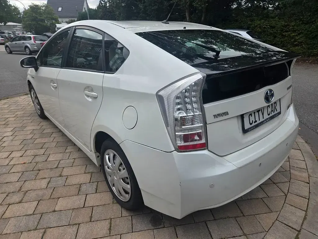 Gebraucht Toyota Prius Life 99 PS (72 kW) 2009 Weiß Kleinwagen