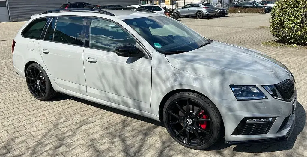 Gebraucht Skoda Octavia RS 220 PS (161 kW) 2020 Grau Kombi