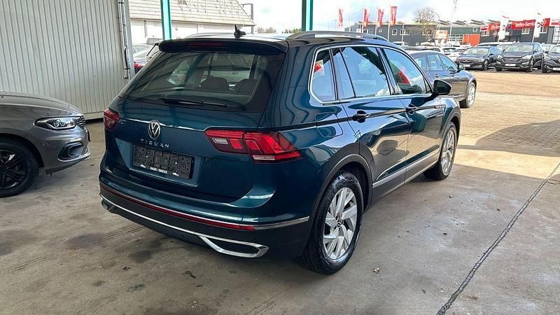 Gebraucht VW Tiguan Elegance 150 PS (110 kW) 2023 Blau SUV